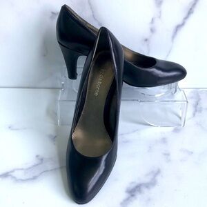 Liz Claiborne Classic Black Pumps Size 7M